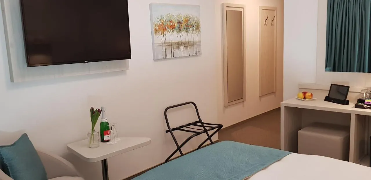 Apricot Hotel 함브루크